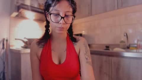 Snapshot of nice_day_ chatting on December 15, 2025, 12:20 pm day online show from December 15, 2025, 12:20 pm