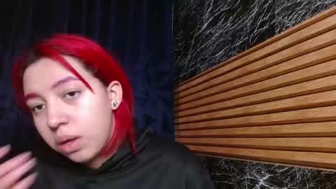 Michell  online show from September 9, 2025, 3:28 am