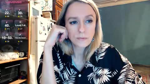 Kathrine online show from November 16, 2025, 8:03 pm