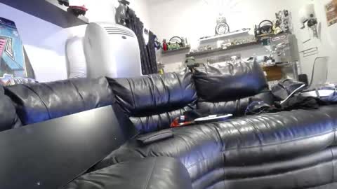 niceonebrov online show from March 19, 2026, 9:57 am