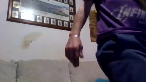 Snapshot of niceozziecockxxx chatting on October 31, 2025, 8:10 pm Sexiishaine online show from October 31, 2025, 8:10 pm