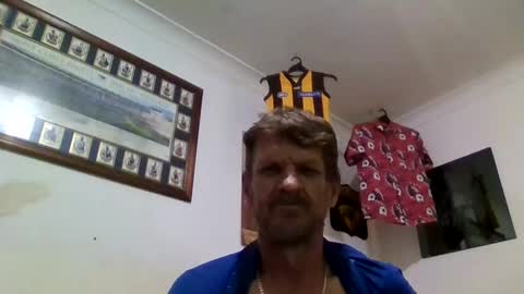 Snapshot of niceozziecockxxx chatting on November 27, 2025, 5:20 am Sexiishaine online show from November 27, 2025, 5:20 am