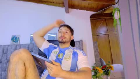 nick_moss_ online show from February 10, 2026, 11:03 am