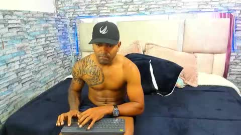 Snapshot of nick_wc chatting on November 12, 2025, 9:03 pm Nick online show from November 12, 2025, 9:03 pm