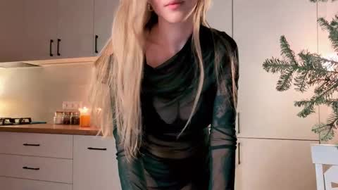 Snapshot of nickacherie chatting on January 10, 2026, 4:09 pm Nicka Cherie online show from January 10, 2026, 4:09 pm