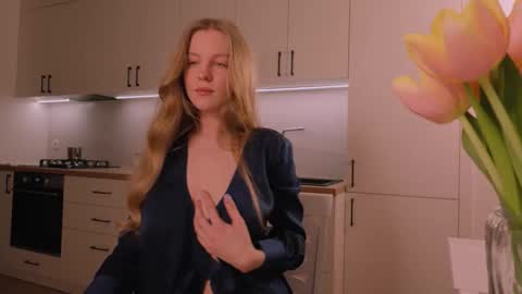 Snapshot of nickacherie chatting on February 28, 2026, 5:25 pm Nicka Cherie online show from February 28, 2026, 5:25 pm