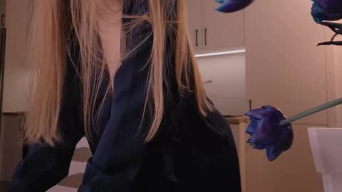 Snapshot of nickacherie chatting on March 6, 2026, 7:21 pm Nicka Cherie online show from March 6, 2026, 7:21 pm