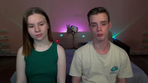 Snapshot of nickandmolly chatting on December 19, 2024, 5:08 pm nick and molly online show from December 19, 2024, 5:08 pm