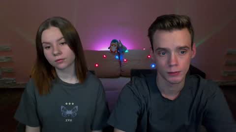 Snapshot of nickandmolly chatting on December 21, 2024, 5:07 pm nick and molly online show from December 21, 2024, 5:07 pm