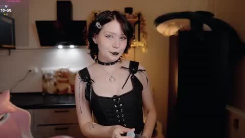 Snapshot of nickari_x chatting on July 10, 2026, 5:45 am nickari_x online show from July 10, 2026, 5:45 am