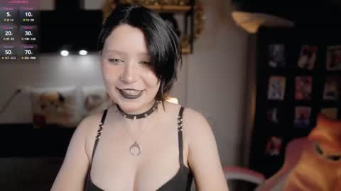 Snapshot of nickari_x chatting on August 8, 2026, 5:31 am nickari_x online show from August 8, 2026, 5:31 am