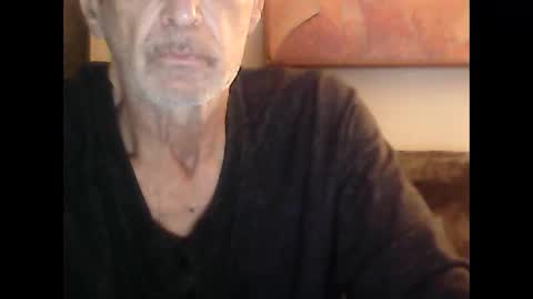 nickincali online show from December 2, 2025, 2:50 am