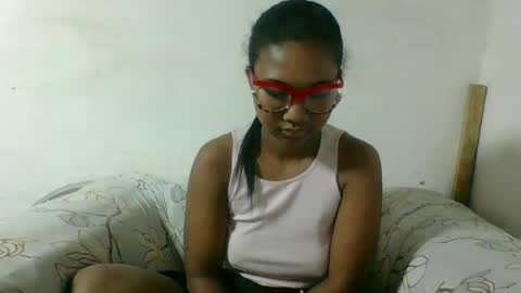 Snapshot of nickiqqyuu chatting on July 14, 2026, 6:18 am nickiqqyuu online show from July 14, 2026, 6:18 am