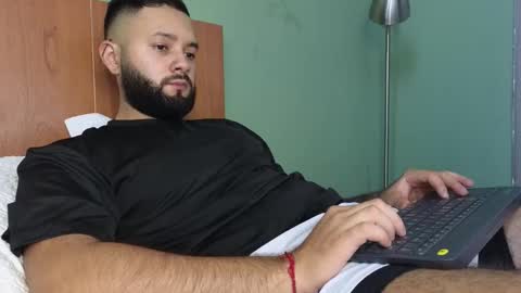 Nicolas              online show from February 11, 2026, 10:04 pm