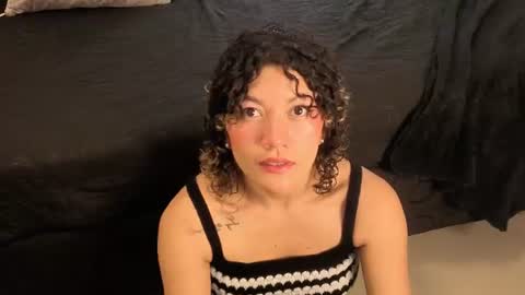 nickollsaenz online show from June 25, 2026, 4:12 am