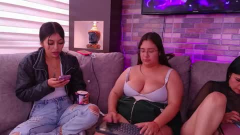 Snapshot of nicky_as chatting on May 29, 2026, 4:27 pm nicky_as online show from May 29, 2026, 4:27 pm