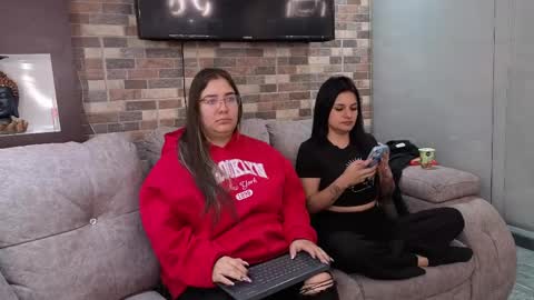 Snapshot of nicky_as chatting on June 5, 2026, 1:50 pm nicky_as online show from June 5, 2026, 1:50 pm