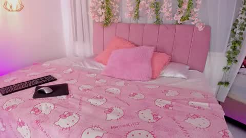 nicky_bonny18 online show from February 3, 2026, 11:59 am