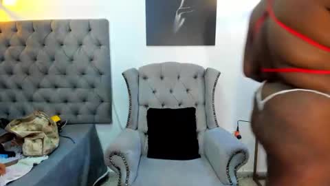 Snapshot of nicky_brown1 chatting on September 17, 2025, 7:04 pm Nicky Brown online show from September 17, 2025, 7:04 pm