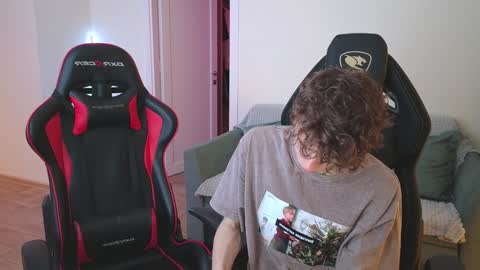 Snapshot of nicky_mart chatting on February 6, 2025, 6:02 pm Nicki Danny online show from February 6, 2025, 6:02 pm