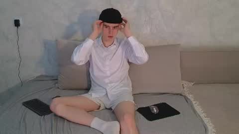 Nicki  Danny online show from July 28, 2026, 7:39 pm