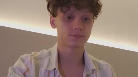 Nicky Neal online show from October 17, 2025, 12:47 am