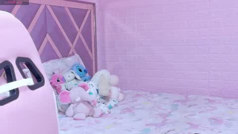 nicky_skinny18 online show from July 13, 2026, 1:30 am