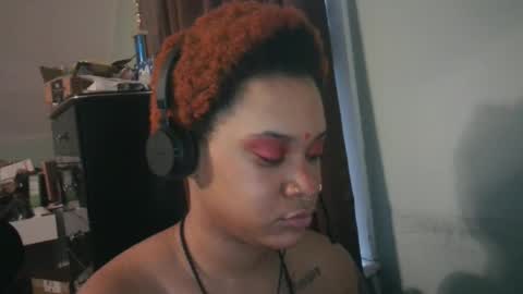 nickythehawtie online show from February 18, 2026, 6:37 pm