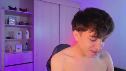 Nicolas online show from September 29, 2025, 7:08 pm