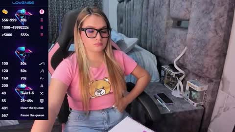 Snapshot of nicol_080 chatting on January 31, 2026, 7:11 pm YuliEM online show from January 31, 2026, 7:11 pm