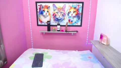 nicol_grey1302 online show from March 12, 2026, 4:18 am