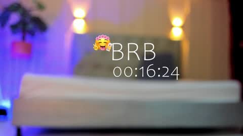 Snapshot of nicol_snow chatting on January 12, 2025, 1:05 pm Your baby Nicol online show from January 12, 2025, 1:05 pm