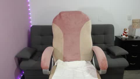 Snapshot of nicol_storm chatting on November 23, 2025, 11:04 pm nicole Storm online show from November 23, 2025, 11:04 pm