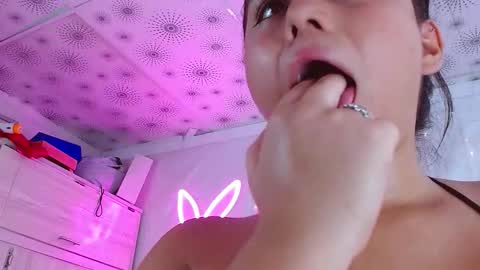 Snapshot of nicol_sweet0 chatting on March 3, 2026, 9:10 pm nicol online show from March 3, 2026, 9:10 pm