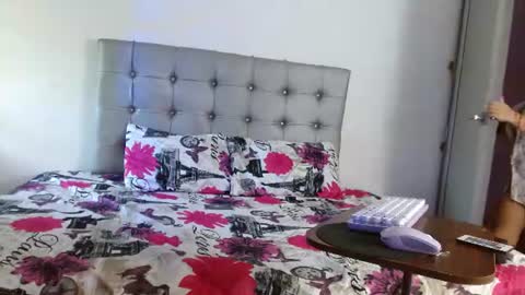 Snapshot of nicol_sweet0 chatting on August 6, 2026, 9:17 pm nicol online show from August 6, 2026, 9:17 pm