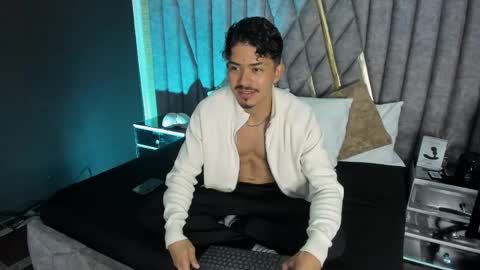Nicolai online show from April 25, 2026, 12:30 pm