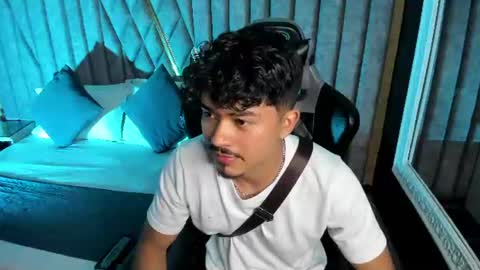 Snapshot of nicolaikarav chatting on July 25, 2026, 7:22 pm Nicolai online show from July 25, 2026, 7:22 pm
