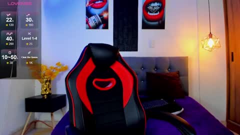 nicolas_james_sc online show from October 22, 2025, 2:06 pm