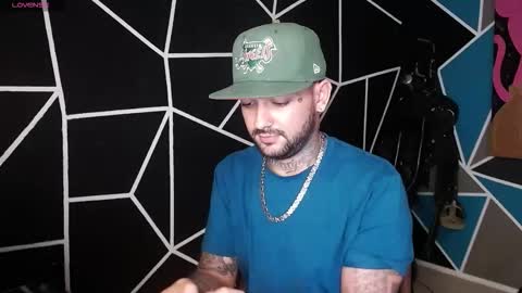 nicolas online show from November 7, 2025, 8:09 pm