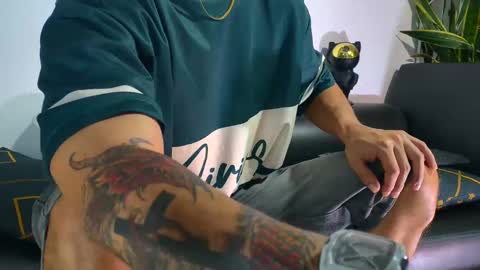 Snapshot of nicolas_veiny chatting on November 11, 2025, 7:58 pm Nicolas online show from November 11, 2025, 7:58 pm