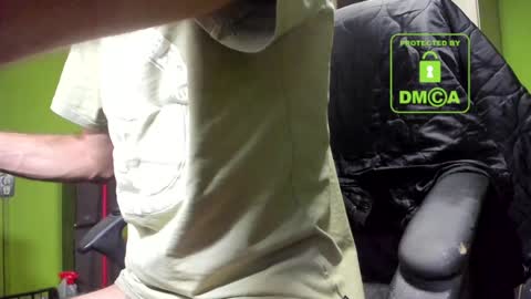 Snapshot of nicolasguy chatting on December 8, 2024, 9:13 am L. Nicolas online show from December 8, 2024, 9:13 am