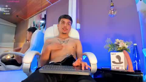 Snapshot of nicolasrey1 chatting on November 26, 2025, 5:19 am Nicolas Rey online show from November 26, 2025, 5:19 am