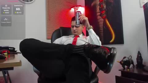 Nicolas Fellener online show from September 13, 2025, 5:29 am