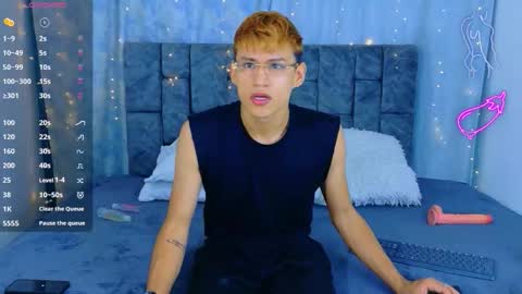 nicolastorres__ online show from April 28, 2026, 2:10 am