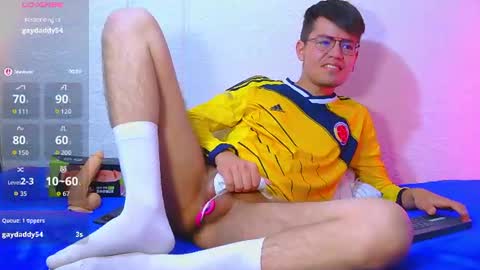 NicoLatinBoy online show from June 19, 2026, 4:55 pm