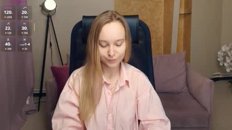 Nicoletta online show from December 19, 2025, 7:10 pm