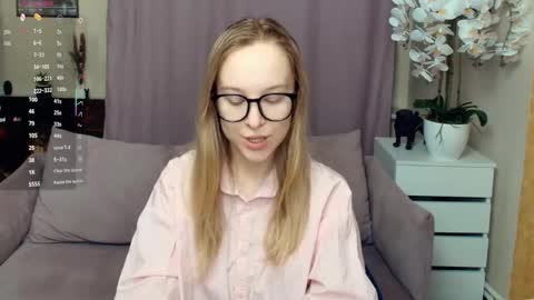 Nicoletta online show from February 1, 2026, 6:50 pm