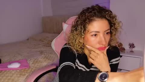 Snapshot of nicolblossom_ chatting on November 21, 2025, 2:27 pm Nicol online show from November 21, 2025, 2:27 pm