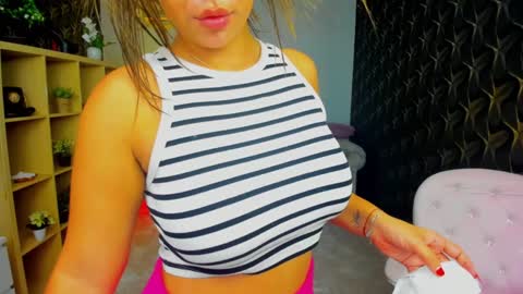 Nico online show from January 16, 2025, 1:37 am