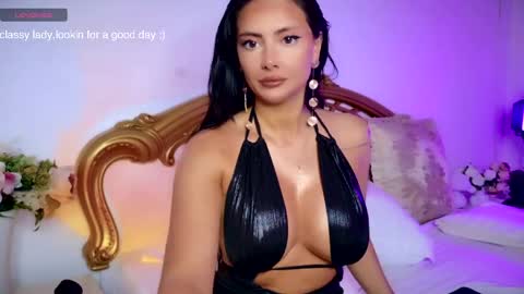 nicole online show from April 25, 2026, 7:00 pm